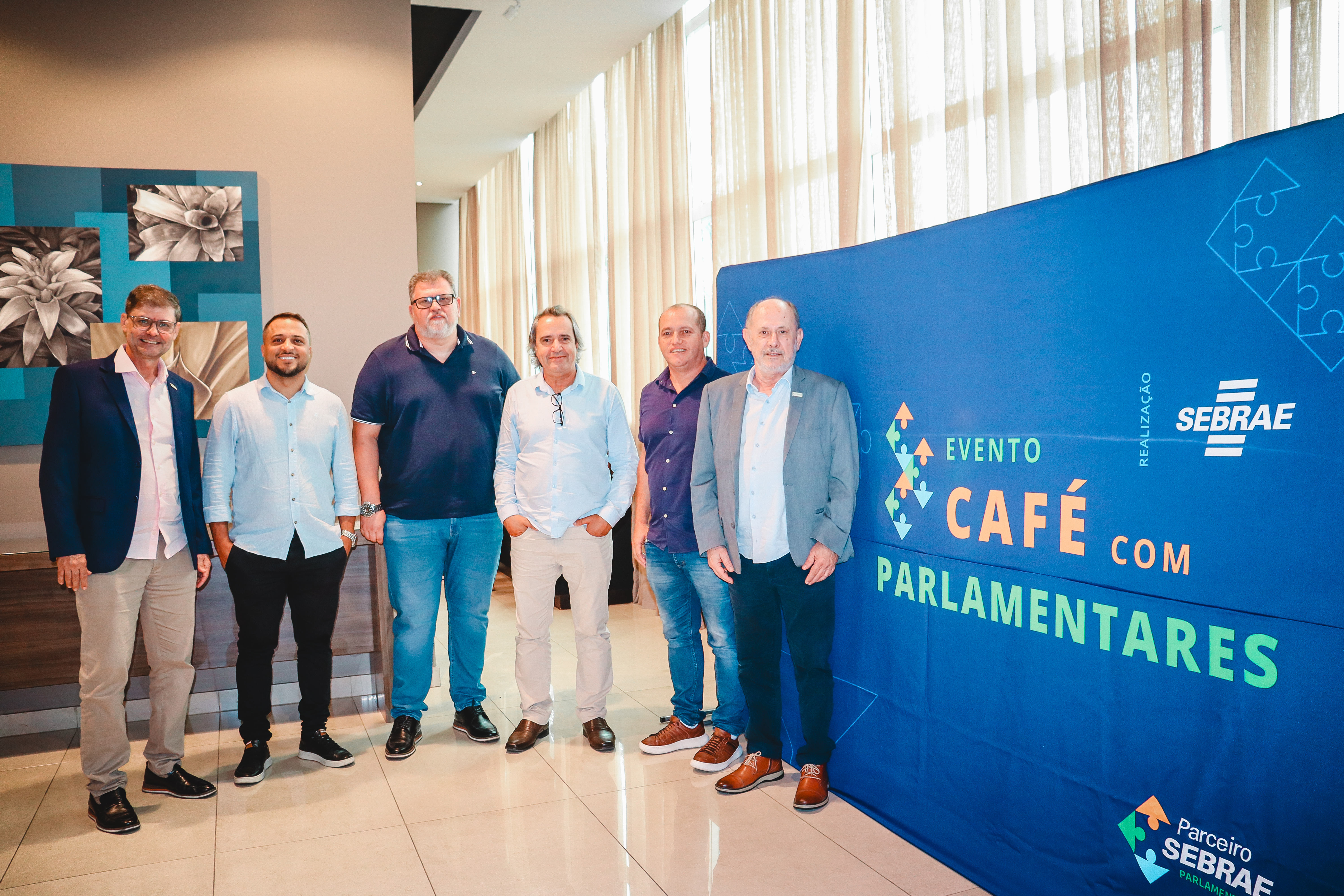 FACIAPES participa de debate sobre políticas para micro e pequenas empresas no “Café com Parlamentares